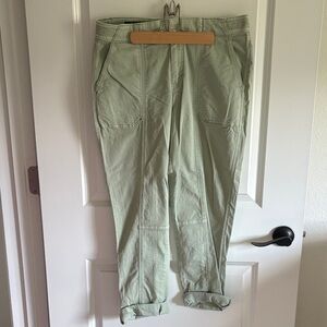 White House Black Market Sage Green Cropped Ankle Pants